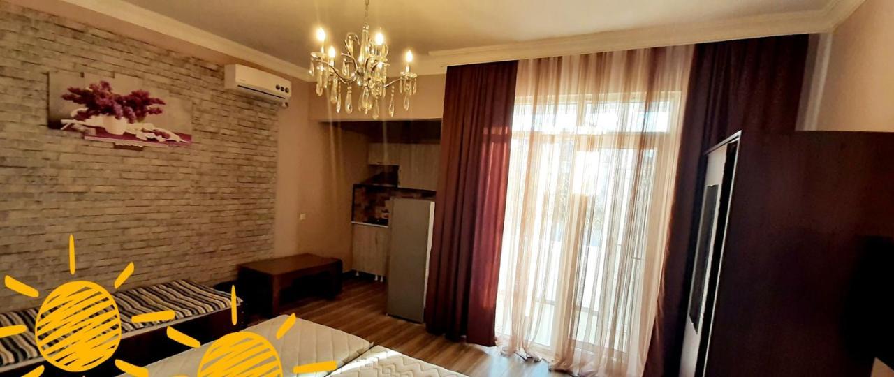 Hotel Tamazi Kobuleti Esterno foto