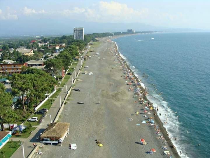 Hotel Tamazi Kobuleti Esterno foto